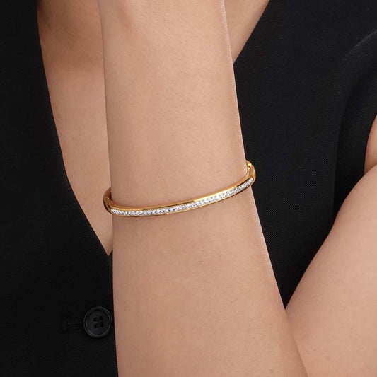 TrendyTrolley Diamond Accent Kada - 18k Gold | Diamond Centerpiece | Tarnish-Free and Elegant