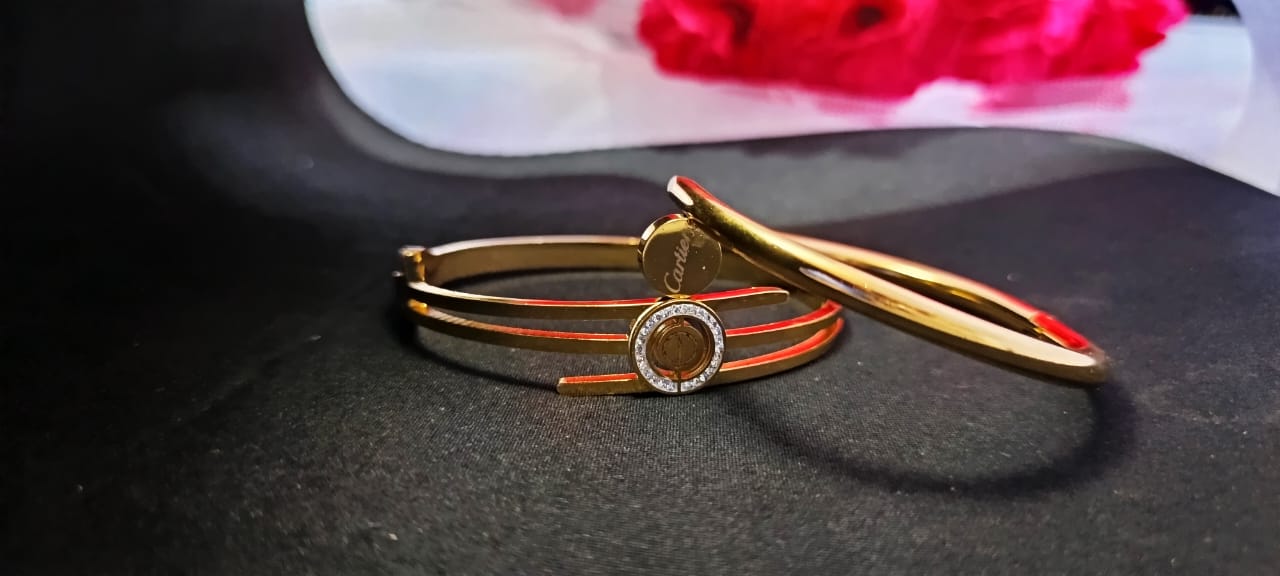 TrendyTrolley Elegant 2 Pc Kada Set – Single Gold Kada & Circle Centre Kada | Minimal Modern Design for Daily & Festive Wear | Skin-friendly | Anti-Tarnish | Waterproof Jewellery