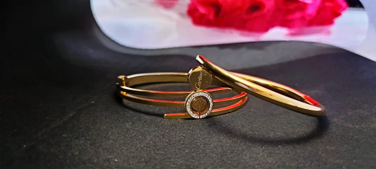 TrendyTrolley Elegant 2 Pc Kada Set – Single Gold Kada & Circle Centre Kada | Minimal Modern Design for Daily & Festive Wear | Skin-friendly | Anti-Tarnish | Waterproof Jewellery