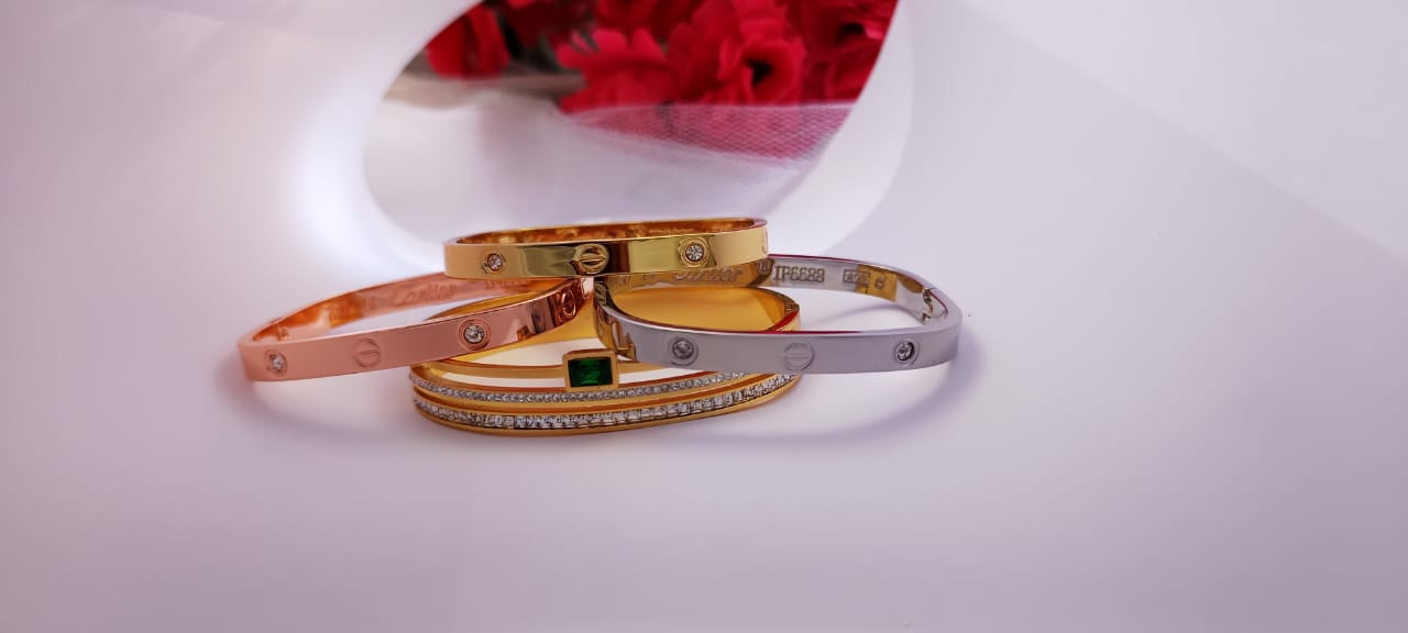 TrendyTrolley Premium 2 Pc Kada Set – Green Diamond Kada & Triple Tone Kada Set (Rose Gold, Gold & Silver) | Elegant Sparkle & Classic Combo | Anti-Tarnish | Waterproof | Skin-friendly Jewellery