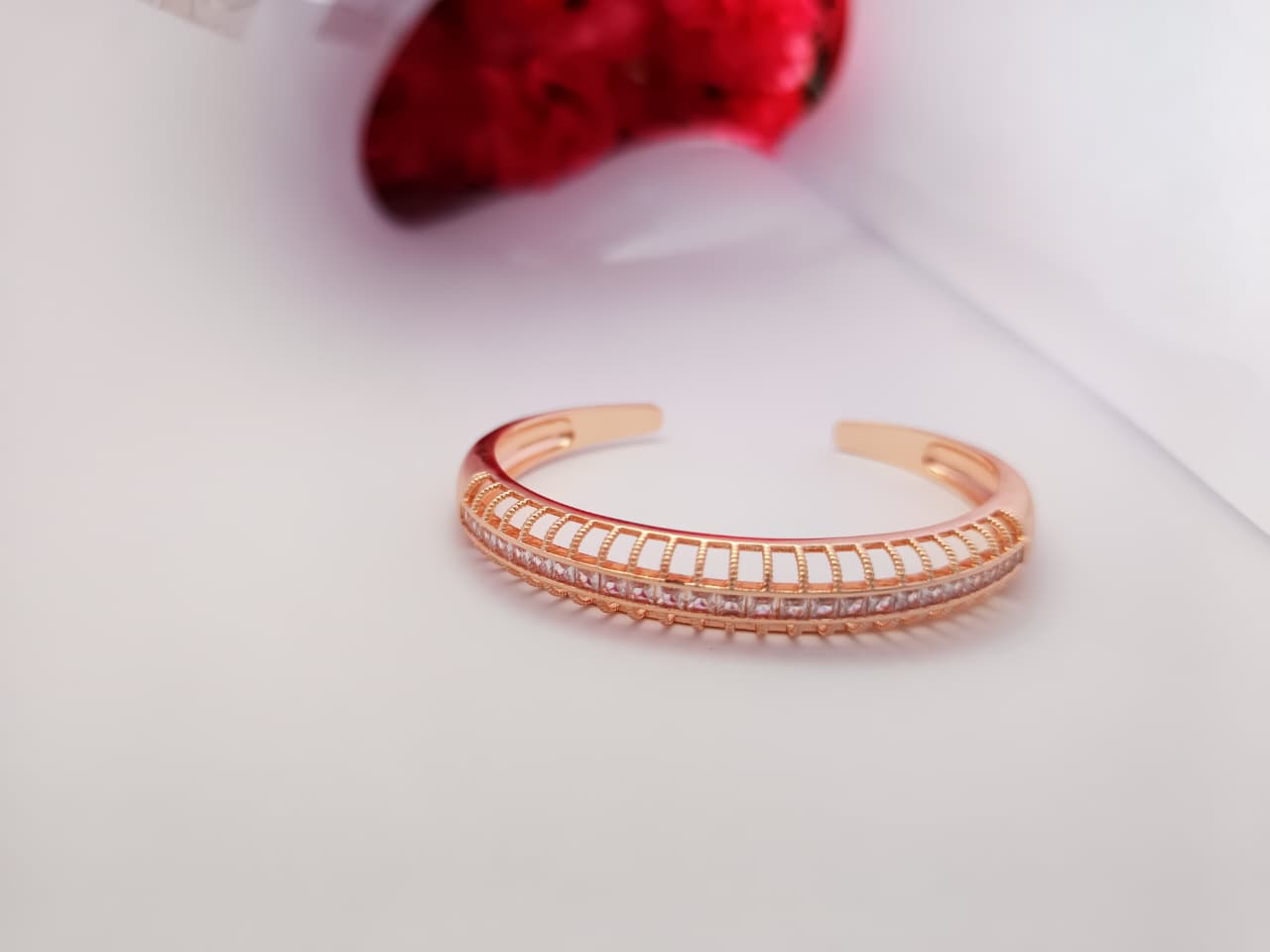 Trendy Trolley Rosegold Diamond Centre Kada for Women & Girls | 18K Rose Gold Plated Anti-Tarnish Waterproof Hypoallergenic Adjustable Kada