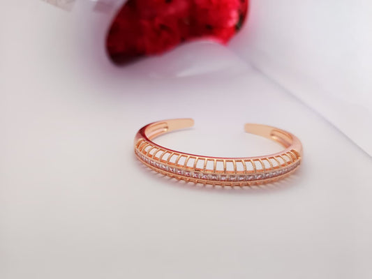 Trendy Trolley Rosegold Diamond Centre Kada for Women & Girls | 18K Rose Gold Plated Anti-Tarnish Waterproof Hypoallergenic Adjustable Kada