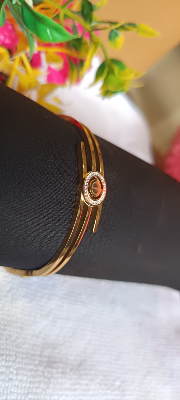 Trendy Trolley 18K Gold Plated Circle Centre Design Kada for Women & Girls | Anti-Tarnish Waterproof Hypoallergenic Adjustable Kada