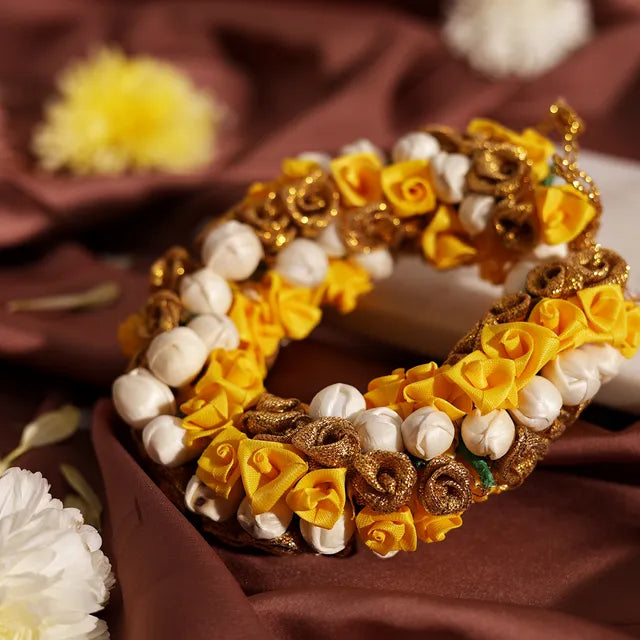 TrendyTrolley Artificial 10 Pc Yellow,Red & White Mogara & More | Suitable For Wedding Haldi Bride to Be Mehendi Bharatnatyam Kathhak Dance (10 Pc)